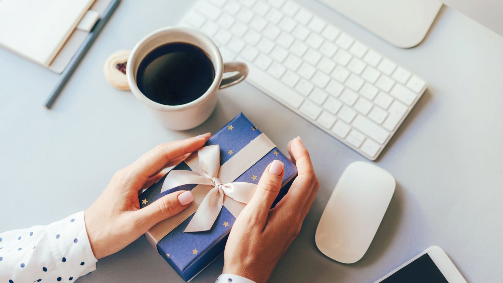 Diwali gifts for employees — branded appliance gift boxes with festive packing